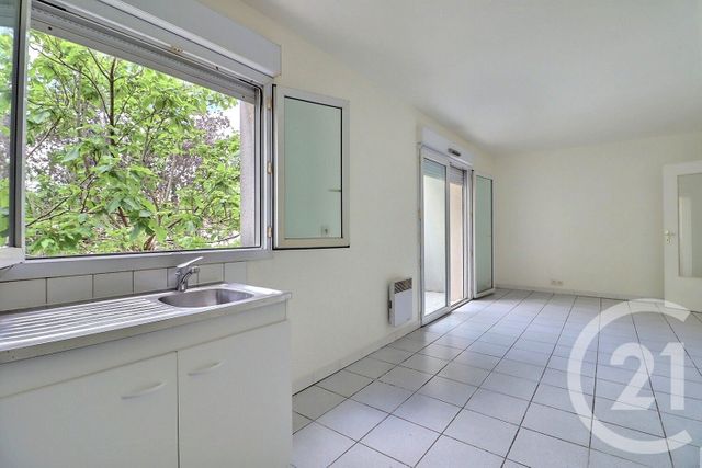 Appartement Studio à vendre - 1 pièce - 25.81 m2 - TREMBLAY EN FRANCE - 93 - ILE-DE-FRANCE - Century 21 Vert-Galant