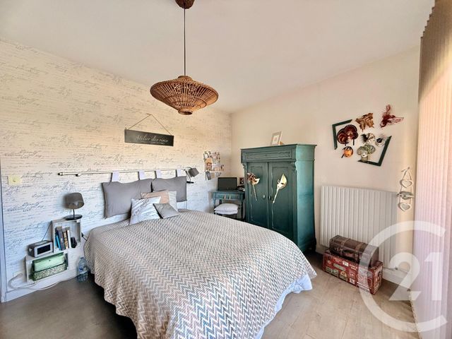 Appartement F3 à vendre - 3 pièces - 71.6 m2 - TREMBLAY EN FRANCE - 93 - ILE-DE-FRANCE - Century 21 Vert-Galant