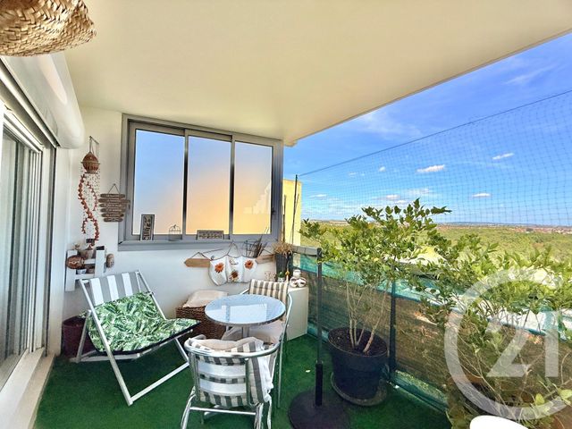 Appartement F3 à vendre - 3 pièces - 71.6 m2 - TREMBLAY EN FRANCE - 93 - ILE-DE-FRANCE - Century 21 Vert-Galant