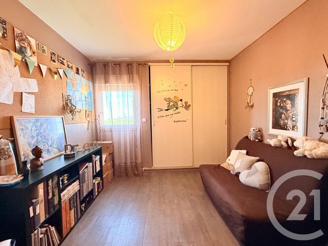 Appartement F3 à vendre - 3 pièces - 71.6 m2 - TREMBLAY EN FRANCE - 93 - ILE-DE-FRANCE - Century 21 Vert-Galant