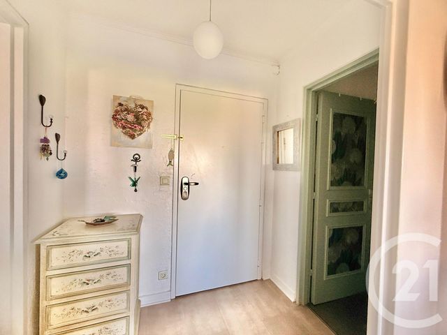 Appartement F3 à vendre - 3 pièces - 71.6 m2 - TREMBLAY EN FRANCE - 93 - ILE-DE-FRANCE - Century 21 Vert-Galant