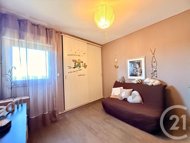 Appartement F3 à vendre - 3 pièces - 71.6 m2 - TREMBLAY EN FRANCE - 93 - ILE-DE-FRANCE - Century 21 Vert-Galant