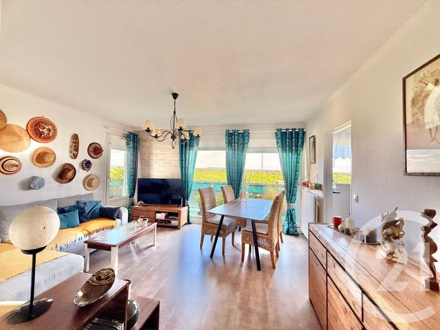 Appartement F3 à vendre - 3 pièces - 71.6 m2 - TREMBLAY EN FRANCE - 93 - ILE-DE-FRANCE - Century 21 Vert-Galant