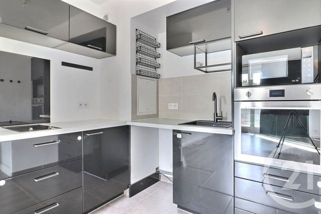 Appartement F2 à louer - 2 pièces - 38.0 m2 - TREMBLAY EN FRANCE - 93 - ILE-DE-FRANCE - Century 21 Vert-Galant