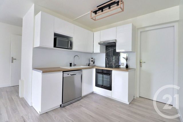 Afficher la photo en grand Appartement F3 à vendre - 3 pièces - 60.41 m2 - VILLEPINTE - 93 - ILE-DE-FRANCE - Century 21 Vert-Galant