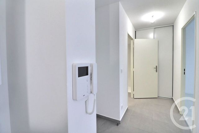 Afficher la photo en grand Appartement F2 à louer - 2 pièces - 40.91 m2 - TREMBLAY EN FRANCE - 93 - ILE-DE-FRANCE - Century 21 Vert-Galant