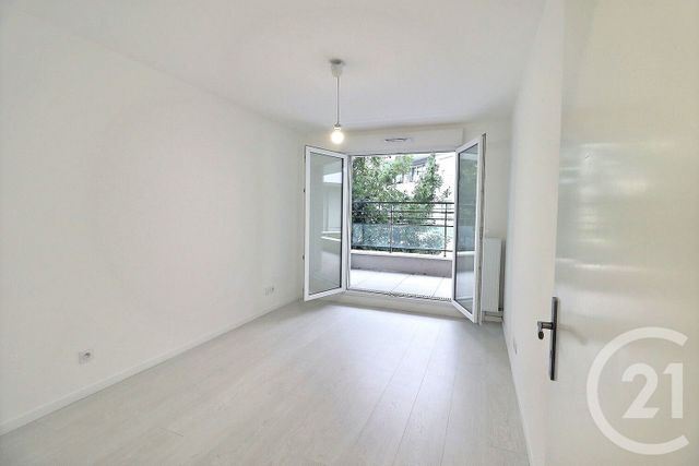 Afficher la photo en grand Appartement F2 à louer - 2 pièces - 40.91 m2 - TREMBLAY EN FRANCE - 93 - ILE-DE-FRANCE - Century 21 Vert-Galant