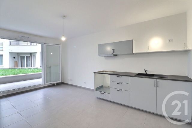 Afficher la photo en grand Appartement F2 à louer - 2 pièces - 40.91 m2 - TREMBLAY EN FRANCE - 93 - ILE-DE-FRANCE - Century 21 Vert-Galant