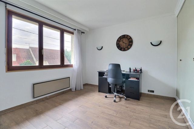 maison à vendre - 7 pièces - 243.0 m2 - VILLEPARISIS - 77 - ILE-DE-FRANCE - Century 21 Vert-Galant