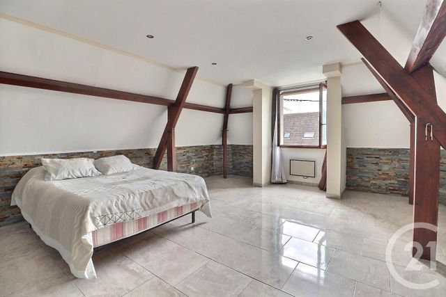 maison à vendre - 7 pièces - 243.0 m2 - VILLEPARISIS - 77 - ILE-DE-FRANCE - Century 21 Vert-Galant