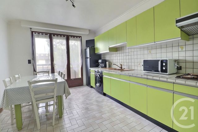 maison à vendre - 7 pièces - 243.0 m2 - VILLEPARISIS - 77 - ILE-DE-FRANCE - Century 21 Vert-Galant