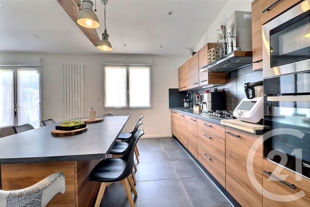 maison à vendre - 4 pièces - 95.0 m2 - TREMBLAY EN FRANCE - 93 - ILE-DE-FRANCE - Century 21 Vert-Galant