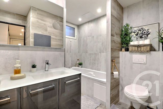 maison à vendre - 4 pièces - 95.0 m2 - TREMBLAY EN FRANCE - 93 - ILE-DE-FRANCE - Century 21 Vert-Galant