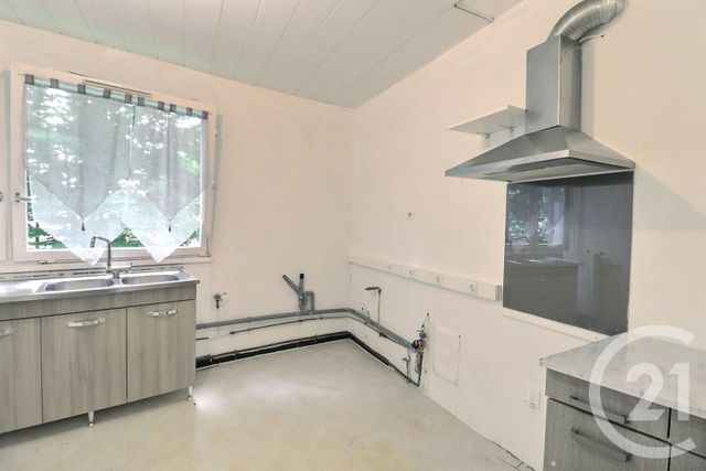 Appartement F5 à vendre - 5 pièces - 90.36 m2 - TREMBLAY EN FRANCE - 93 - ILE-DE-FRANCE - Century 21 Vert-Galant