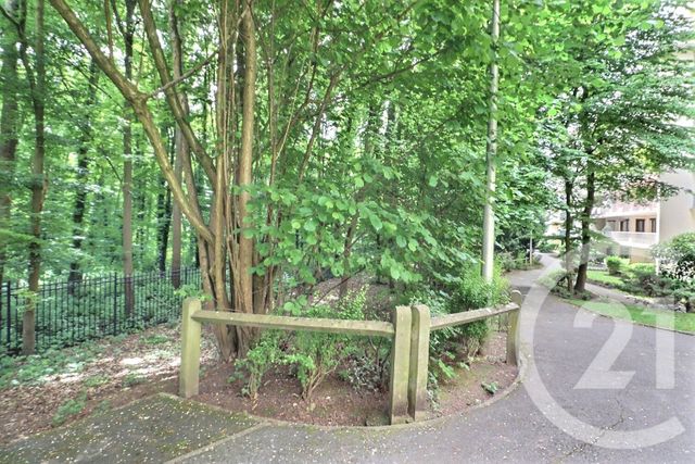 Appartement F5 à vendre - 5 pièces - 90.36 m2 - TREMBLAY EN FRANCE - 93 - ILE-DE-FRANCE - Century 21 Vert-Galant