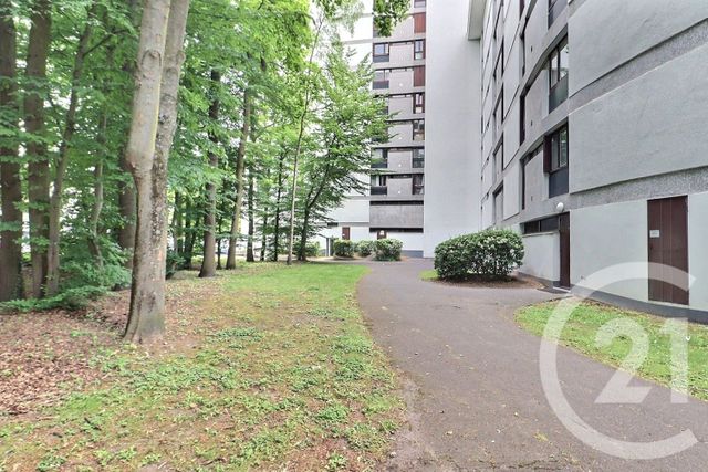 Appartement F5 à vendre - 5 pièces - 90.36 m2 - TREMBLAY EN FRANCE - 93 - ILE-DE-FRANCE - Century 21 Vert-Galant