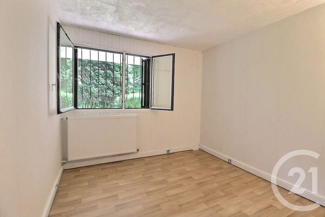 Appartement F5 à vendre - 5 pièces - 90.36 m2 - TREMBLAY EN FRANCE - 93 - ILE-DE-FRANCE - Century 21 Vert-Galant