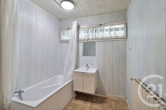 Appartement F5 à vendre - 5 pièces - 90.36 m2 - TREMBLAY EN FRANCE - 93 - ILE-DE-FRANCE - Century 21 Vert-Galant