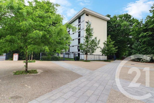 Appartement F5 à vendre - 5 pièces - 90.36 m2 - TREMBLAY EN FRANCE - 93 - ILE-DE-FRANCE - Century 21 Vert-Galant