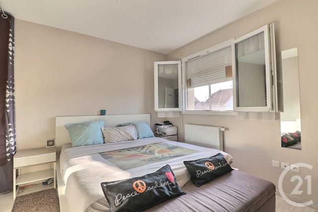 maison à vendre - 4 pièces - 85.27 m2 - TREMBLAY EN FRANCE - 93 - ILE-DE-FRANCE - Century 21 Vert-Galant