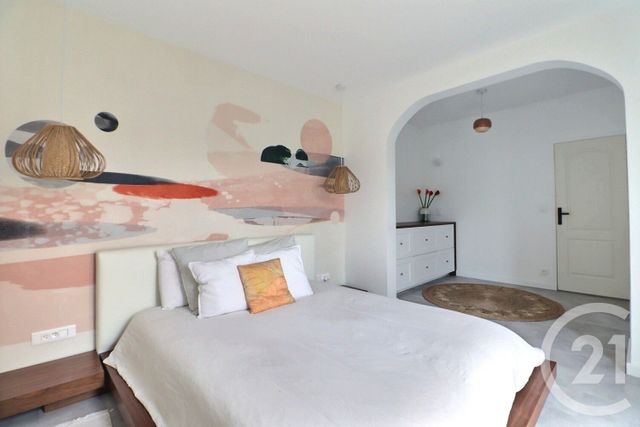 Afficher la photo en grand maison à vendre - 7 pièces - 165.0 m2 - TREMBLAY EN FRANCE - 93 - ILE-DE-FRANCE - Century 21 Vert-Galant