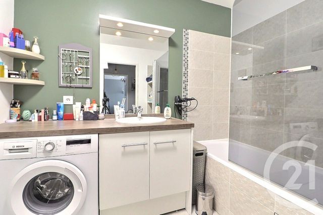 Appartement F3 à louer - 3 pièces - 55.32 m2 - TREMBLAY EN FRANCE - 93 - ILE-DE-FRANCE - Century 21 Vert-Galant