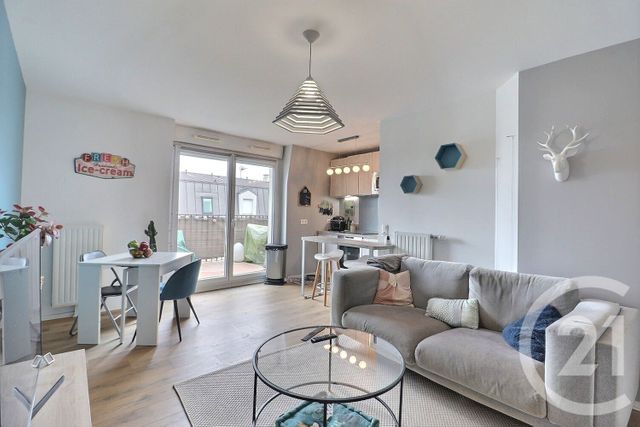 Appartement F3 à louer - 3 pièces - 55.32 m2 - TREMBLAY EN FRANCE - 93 - ILE-DE-FRANCE - Century 21 Vert-Galant
