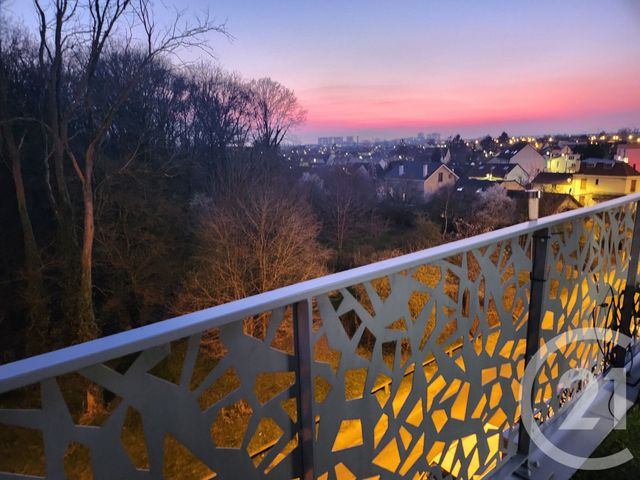 Afficher la photo en grand Appartement F4 à vendre - 5 pièces - 91.5 m2 - VILLEPINTE - 93 - ILE-DE-FRANCE - Century 21 Vert-Galant