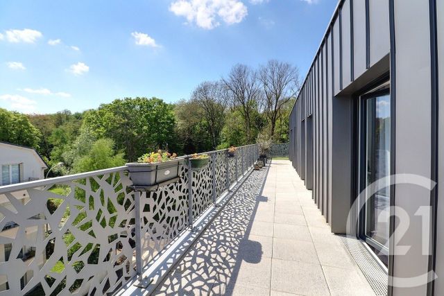 Afficher la photo en grand Appartement F4 à vendre - 5 pièces - 91.5 m2 - VILLEPINTE - 93 - ILE-DE-FRANCE - Century 21 Vert-Galant