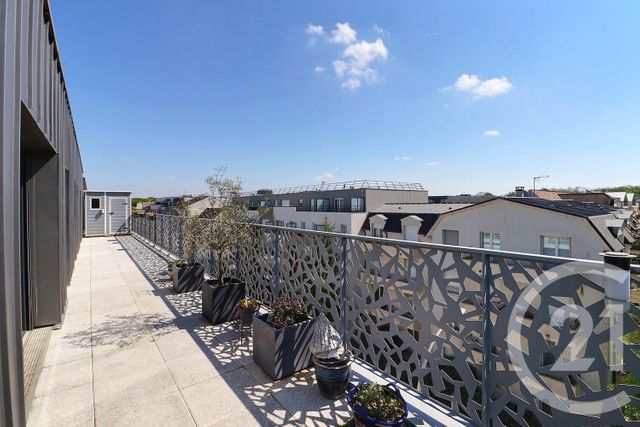 Afficher la photo en grand Appartement F4 à vendre - 5 pièces - 91.5 m2 - VILLEPINTE - 93 - ILE-DE-FRANCE - Century 21 Vert-Galant