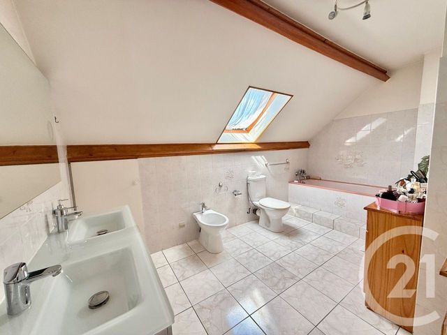 maison à vendre - 6 pièces - 124.7 m2 - TREMBLAY EN FRANCE - 93 - ILE-DE-FRANCE - Century 21 Vert-Galant