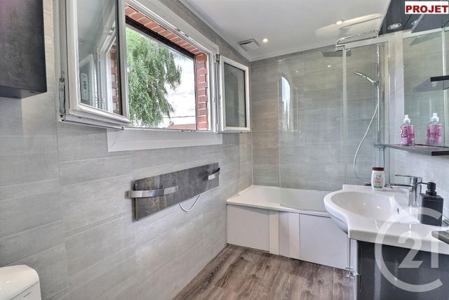 maison à vendre - 5 pièces - 83.95 m2 - TREMBLAY EN FRANCE - 93 - ILE-DE-FRANCE - Century 21 Vert-Galant