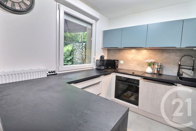 Appartement F4 à vendre - 4 pièces - 83.67 m2 - VAUJOURS - 93 - ILE-DE-FRANCE - Century 21 Vert-Galant