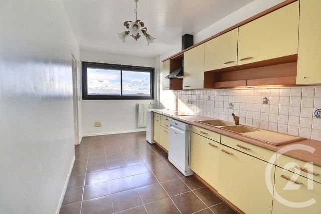 Appartement F4 à vendre - 4 pièces - 76.04 m2 - TREMBLAY EN FRANCE - 93 - ILE-DE-FRANCE - Century 21 Vert-Galant