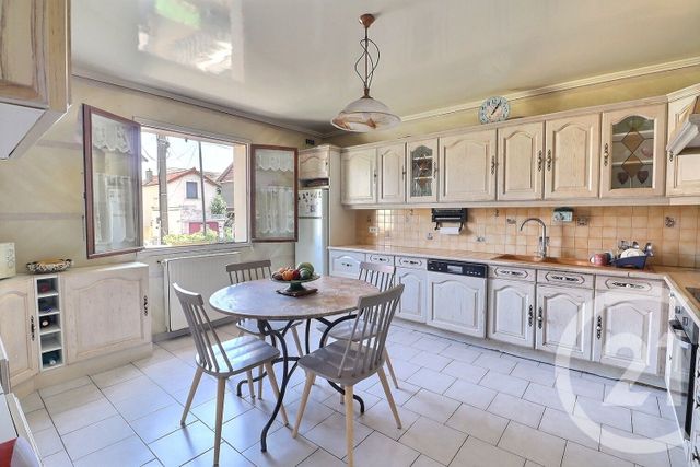 maison à vendre - 8 pièces - 189.39 m2 - TREMBLAY EN FRANCE - 93 - ILE-DE-FRANCE - Century 21 Vert-Galant