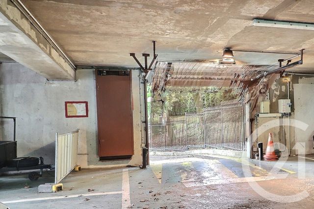 parking à vendre - 10.1 m2 - TREMBLAY EN FRANCE - 93 - ILE-DE-FRANCE - Century 21 Vert-Galant