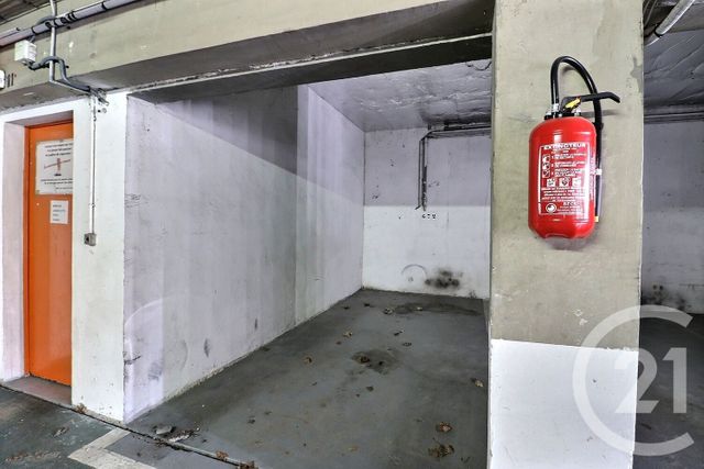 parking à vendre - 10.1 m2 - TREMBLAY EN FRANCE - 93 - ILE-DE-FRANCE - Century 21 Vert-Galant