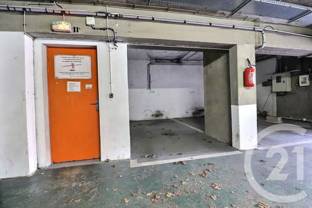 parking à vendre - 10.1 m2 - TREMBLAY EN FRANCE - 93 - ILE-DE-FRANCE - Century 21 Vert-Galant