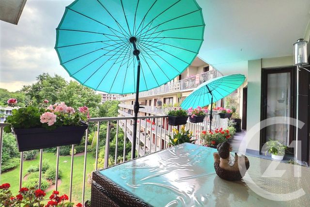 Appartement F5 à vendre - 5 pièces - 95.78 m2 - TREMBLAY EN FRANCE - 93 - ILE-DE-FRANCE - Century 21 Vert-Galant