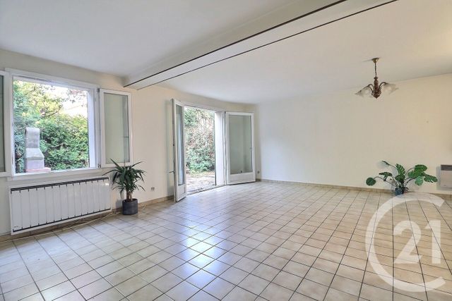 Afficher la photo en grand maison à vendre - 6 pièces - 107.18 m2 - TREMBLAY EN FRANCE - 93 - ILE-DE-FRANCE - Century 21 Vert-Galant