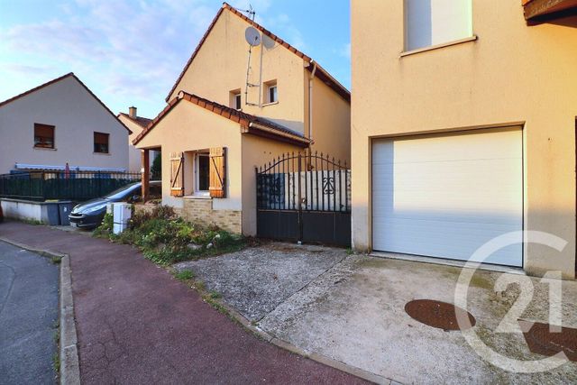 Afficher la photo en grand maison à vendre - 6 pièces - 107.18 m2 - TREMBLAY EN FRANCE - 93 - ILE-DE-FRANCE - Century 21 Vert-Galant