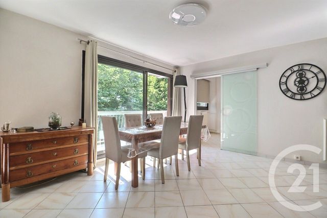 Appartement à vendre - 4 pièces - 77.9 m2 - TREMBLAY EN FRANCE - 93 - ILE-DE-FRANCE - Century 21 Vert-Galant