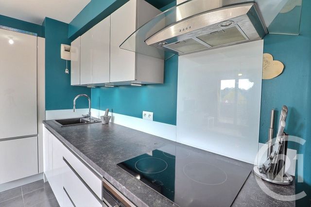 Afficher la photo en grand Appartement F3 à vendre - 3 pièces - 52.91 m2 - TREMBLAY EN FRANCE - 93 - ILE-DE-FRANCE - Century 21 Vert-Galant