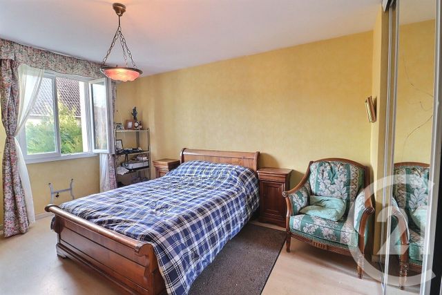 maison à vendre - 5 pièces - 110.67 m2 - TREMBLAY EN FRANCE - 93 - ILE-DE-FRANCE - Century 21 Vert-Galant