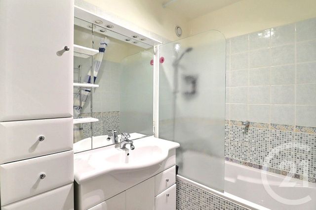 Appartement F4 à vendre - 4 pièces - 81.42 m2 - TREMBLAY EN FRANCE - 93 - ILE-DE-FRANCE - Century 21 Vert-Galant