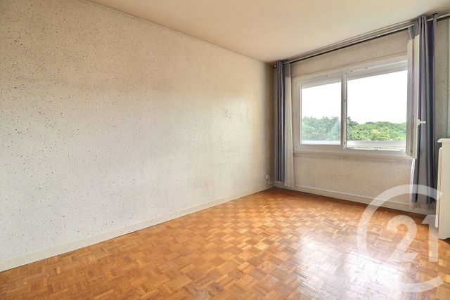 Appartement F4 à vendre - 4 pièces - 81.42 m2 - TREMBLAY EN FRANCE - 93 - ILE-DE-FRANCE - Century 21 Vert-Galant