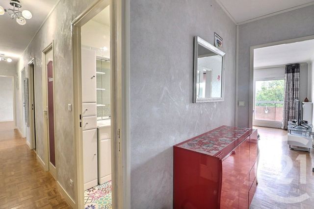 Appartement F4 à vendre - 4 pièces - 81.42 m2 - TREMBLAY EN FRANCE - 93 - ILE-DE-FRANCE - Century 21 Vert-Galant