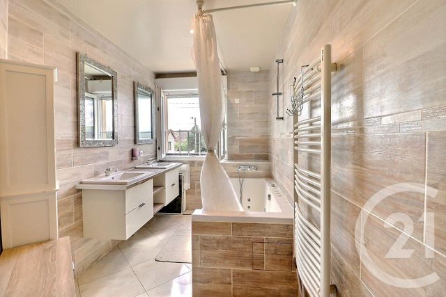 maison à vendre - 4 pièces - 88.0 m2 - TREMBLAY EN FRANCE - 93 - ILE-DE-FRANCE - Century 21 Vert-Galant