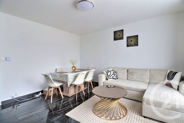 Appartement F2 à vendre - 2 pièces - 42.16 m2 - TREMBLAY EN FRANCE - 93 - ILE-DE-FRANCE - Century 21 Vert-Galant