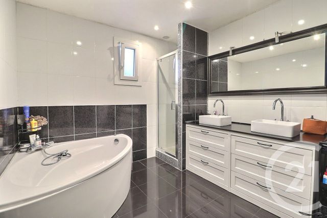 maison à vendre - 7 pièces - 113.65 m2 - TREMBLAY EN FRANCE - 93 - ILE-DE-FRANCE - Century 21 Vert-Galant